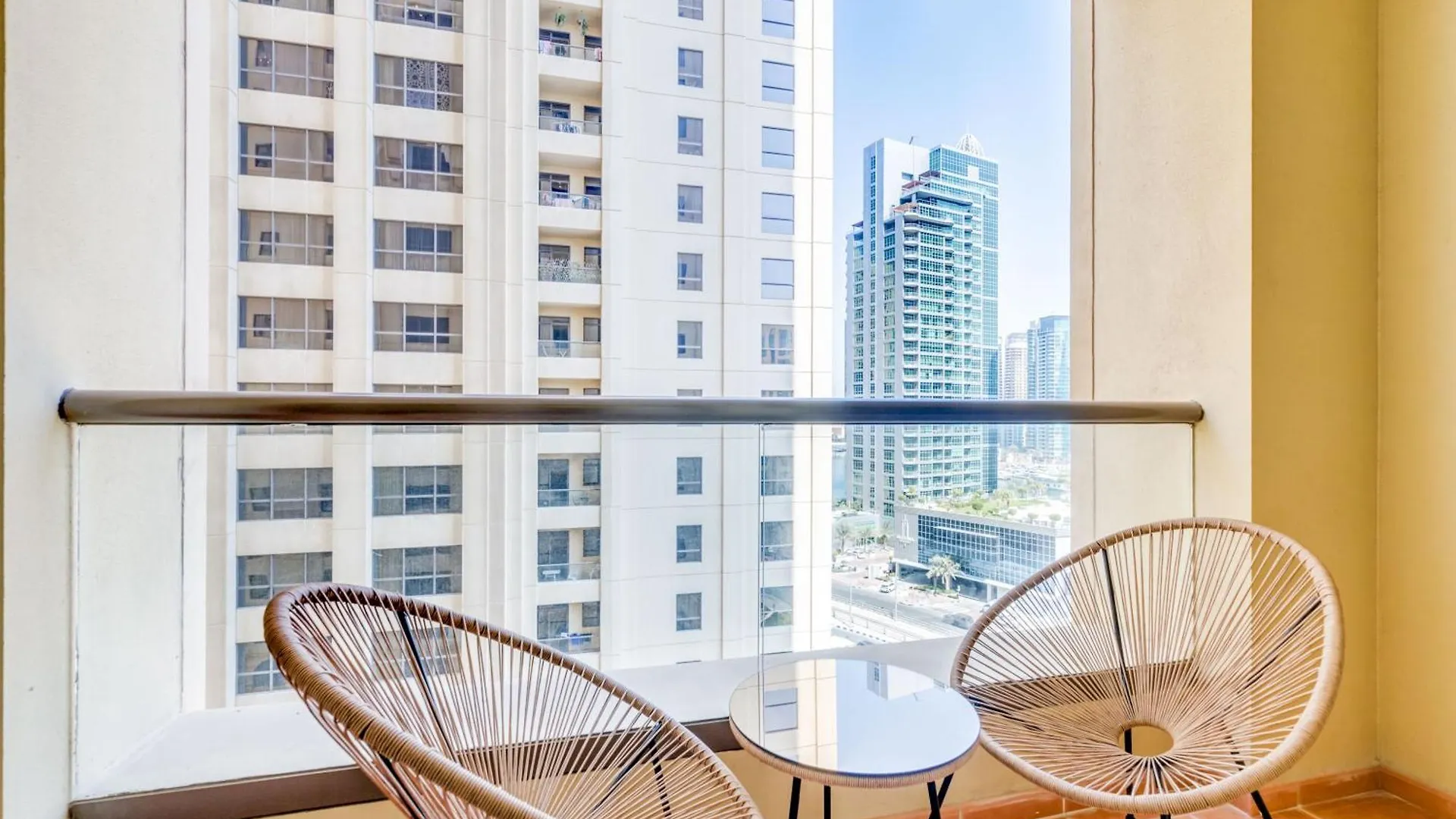 Globalstay. Modern Apartments Steps To Jbr Beach 두바이